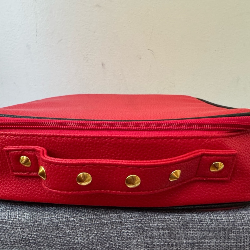 Elizabeth Arden Red Cosmetic Bag with Gold Accents